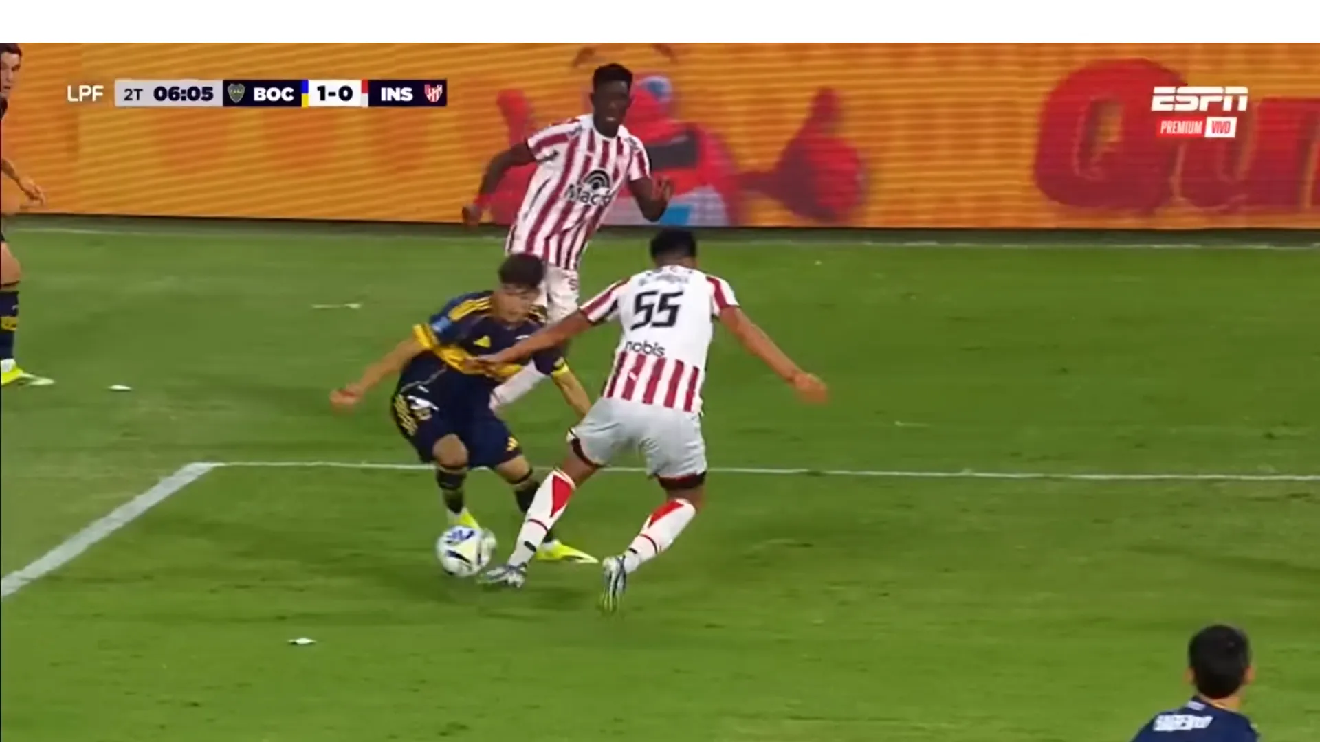 Tomás Aranda, la promesa de Boca que desairó así a su marcador antes de anotarle a Instituto. (Captura ESPN).