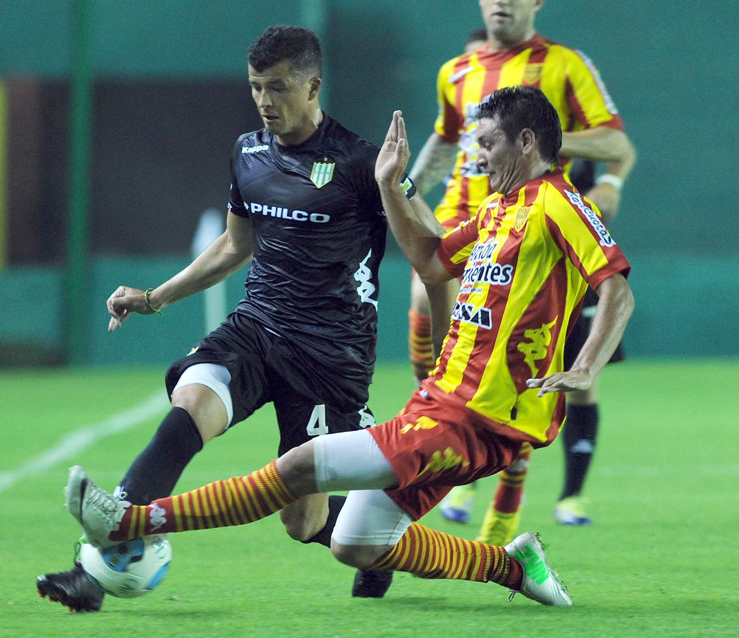 El duelo jugado en cancha de Banfield terminó sin goles ante Boca Unidos.