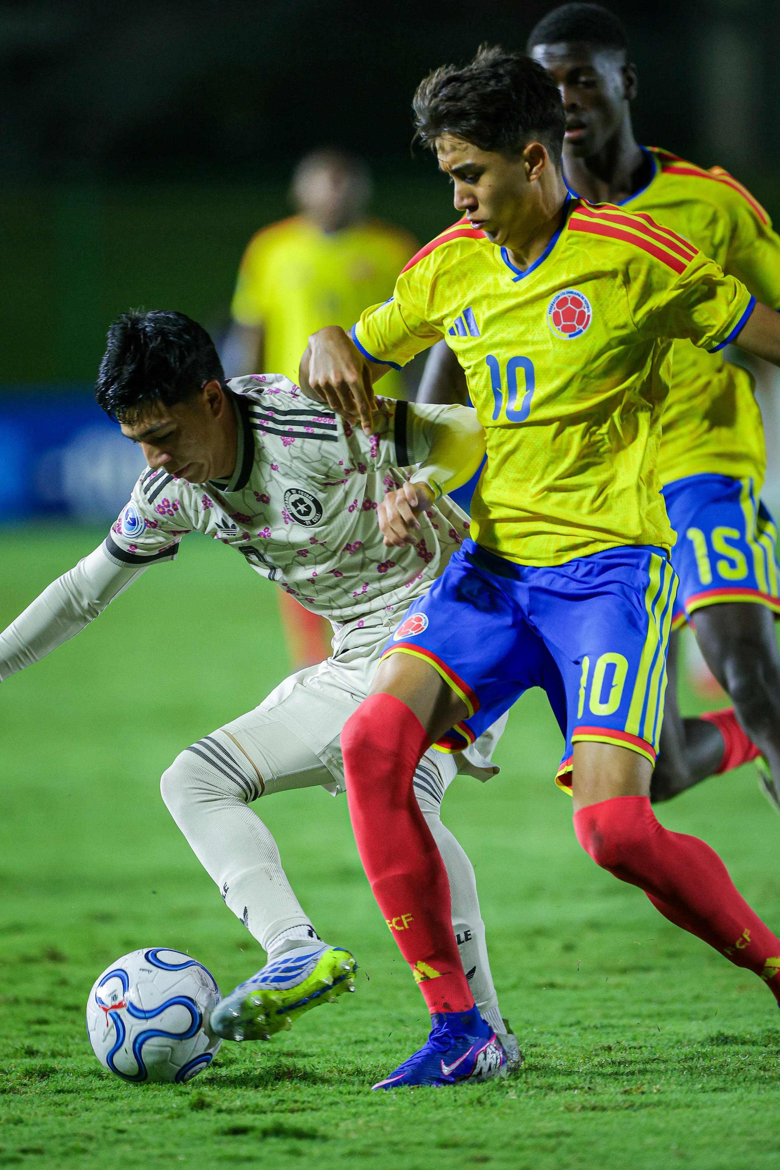 Chile y un duro pleito ante Colombia | Selección Chilena
