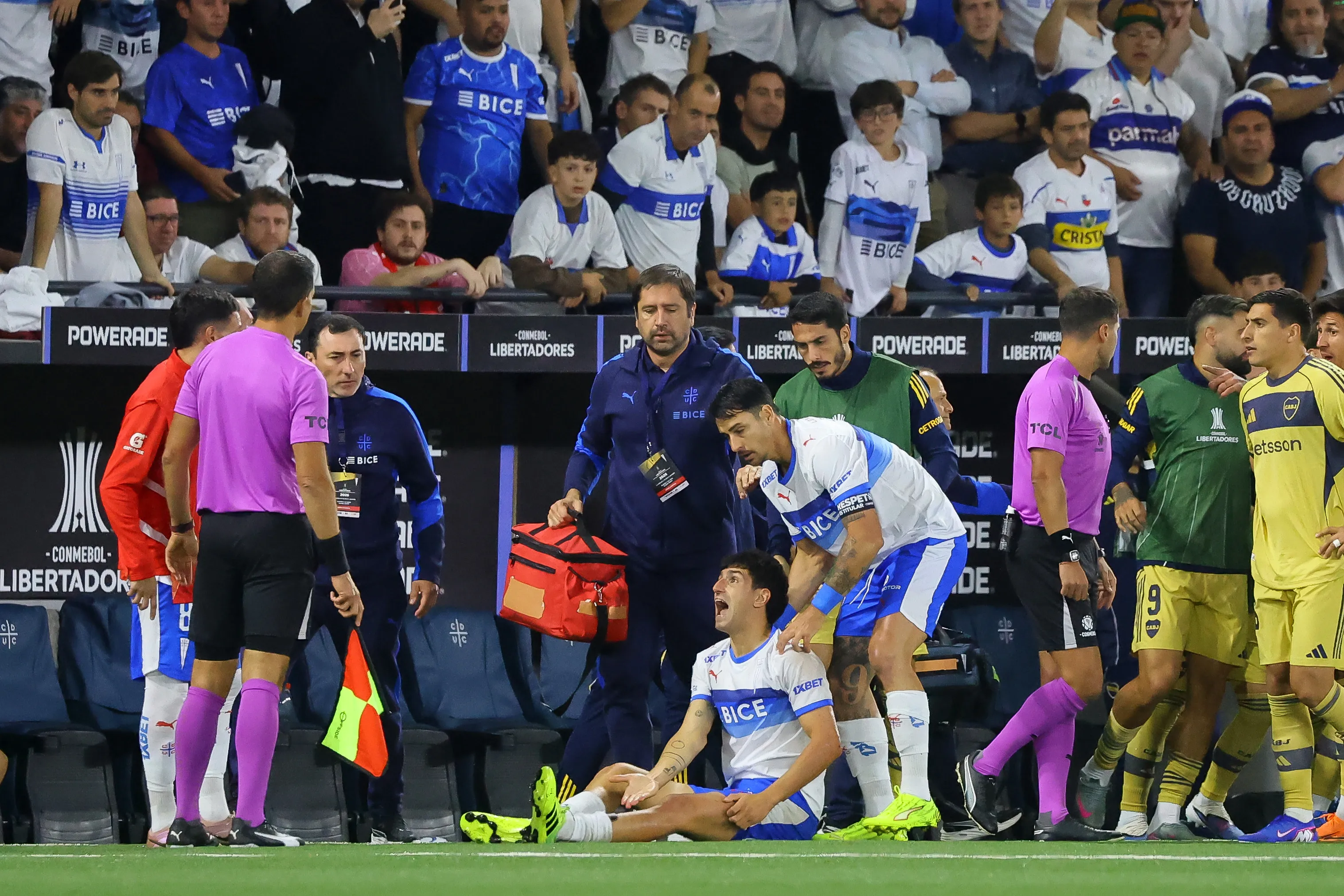 Justo Giani explicó la polémica falta en el duelo de Universidad Católica y Boca Juniors en Copa Libertadores que no terminó ni con una advertencia. Foto: Photosport.