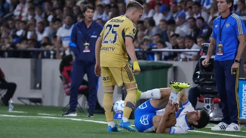 Justo Giani reclama la dura falta que lo dejó lona ante Boca.