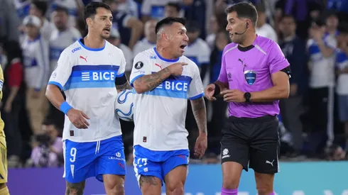 Gustavo Tejera es blanco de las críticas de U Católica.