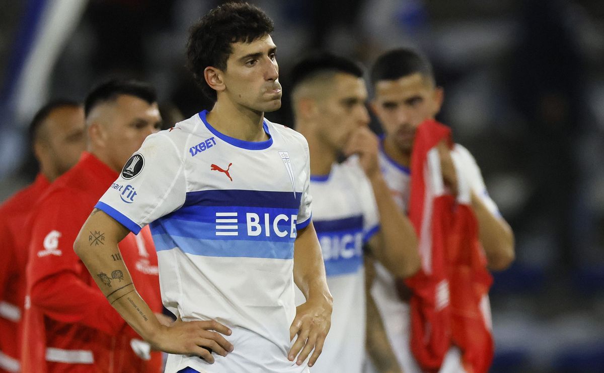 Argentinos miran en menos a delantero de la Universidad Católica: “Se salvó de milagro…”