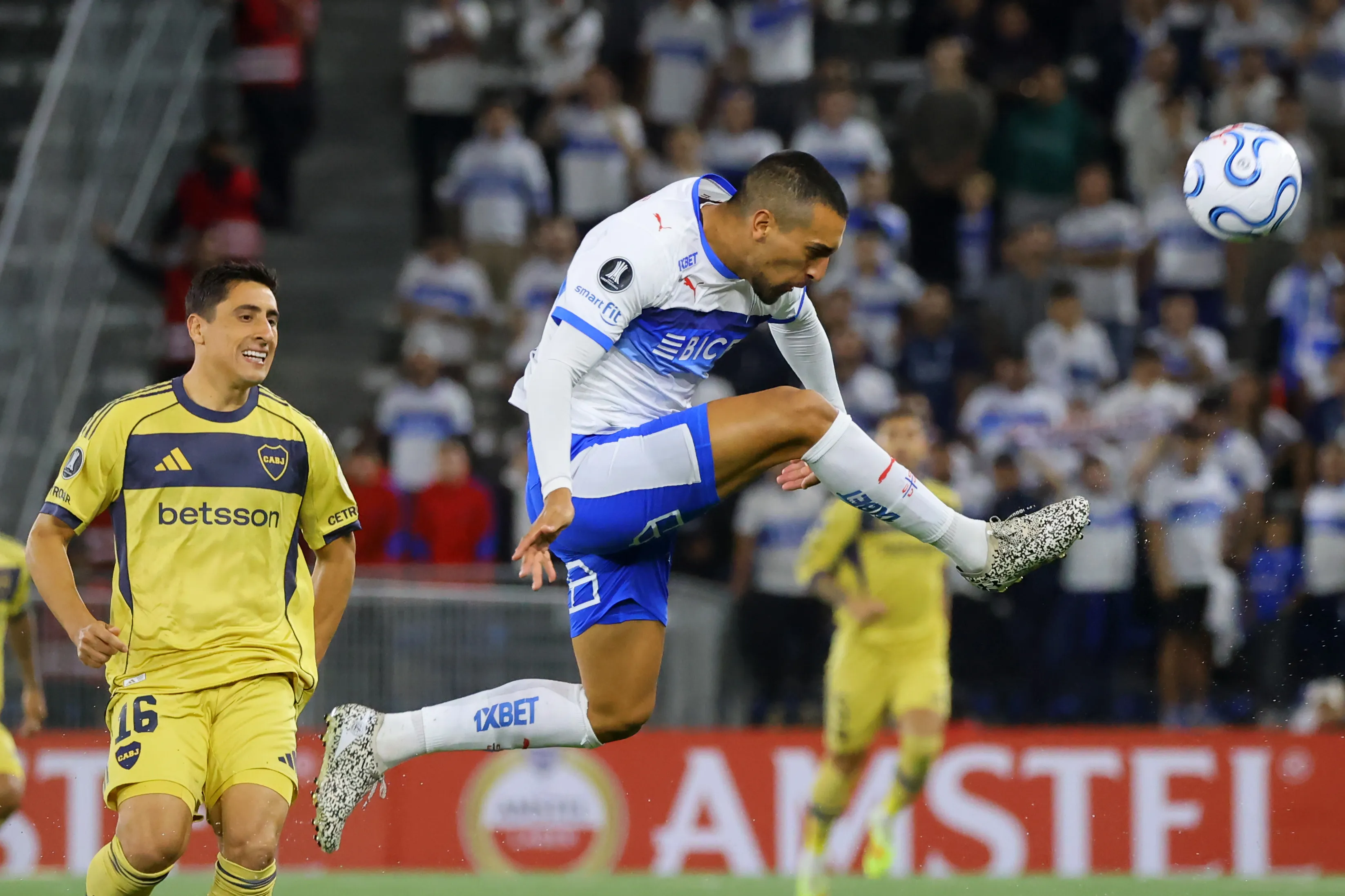 Branco Ampuero habla de la derrota de la UC/Jonnathan Oyarzun/Photosport