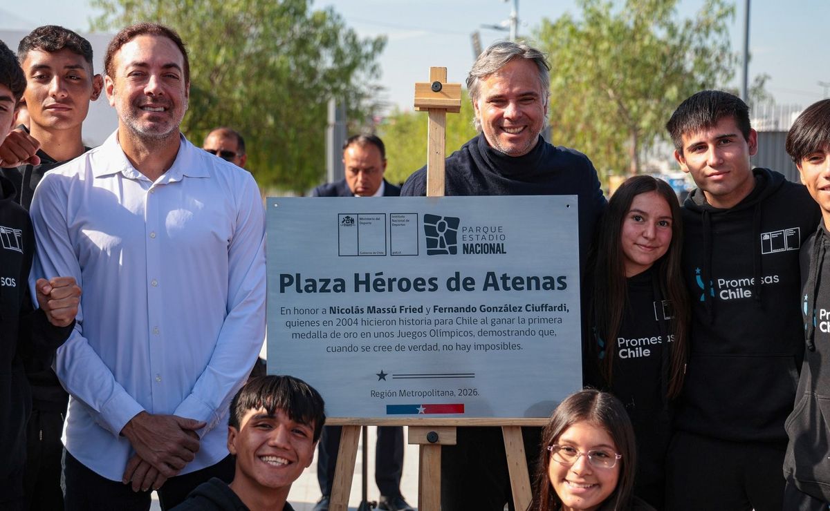 Los amamos: bautizan plaza en el Estadio Nacional en honor a Nicolás Massú y Fernando González