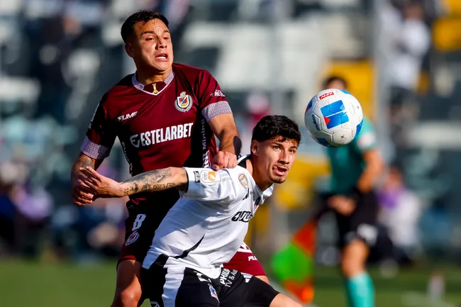 Desde su llegada a La Serena, Alexander Oroz no ha logrado sumar minutos. (Foto: Pepe Alvujar/Photosport)