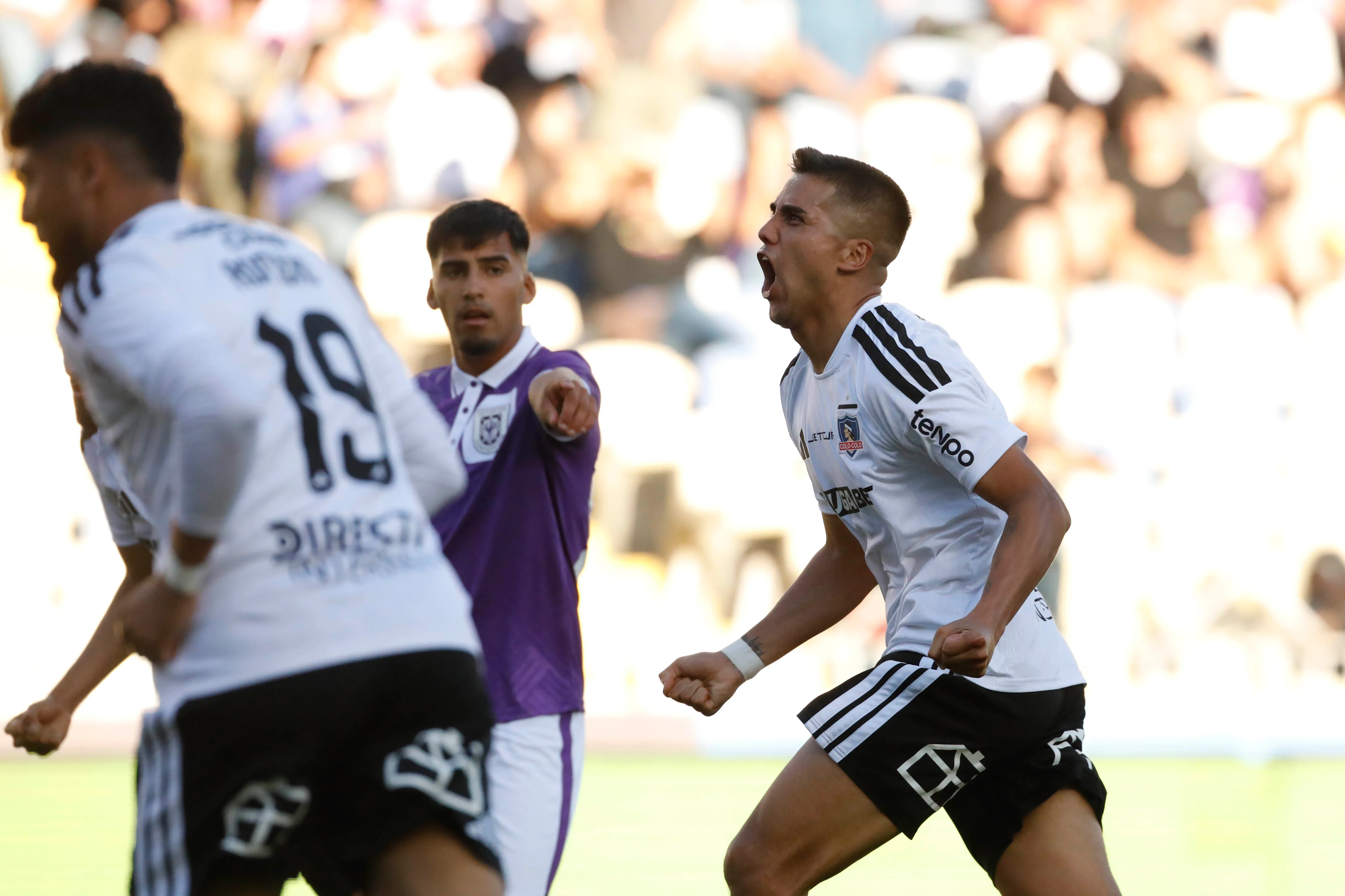 Álvaro Madrid confesó su deseo de seguir en Colo Colo, pero con una condición. Foto: Photosport.