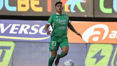 Esteban Matus es titular en Audax.