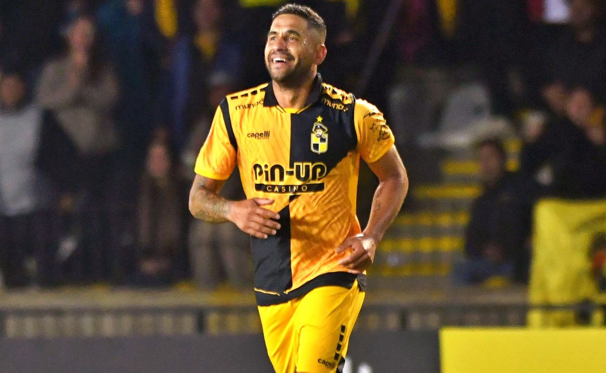 Manuel Fernández anota el primer gol de Coquimbo en Libertadores tras 12.426 días