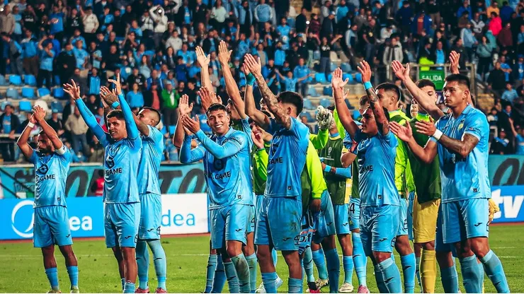 El Capo se rodea de su gente en este gran momento deportivo.
