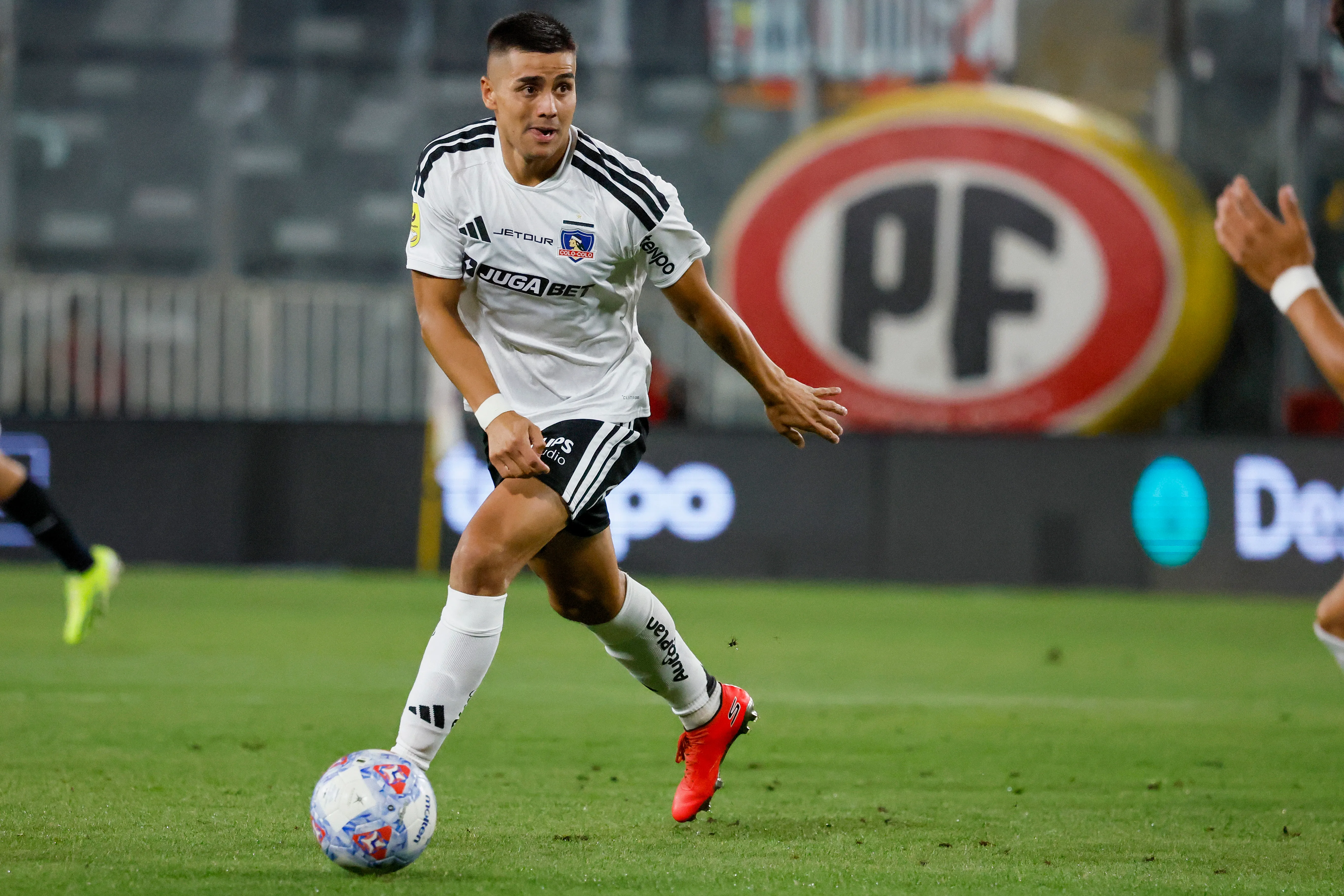 Álvaro Madrid se ha lograda consagrar como un titular en Colo Colo. | Foto: Photosport.