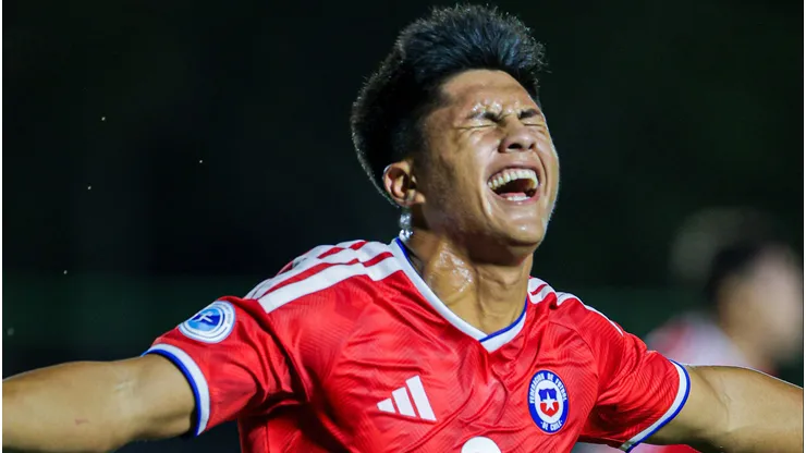 Amaro Pérez marcó el único gol de Chile.
