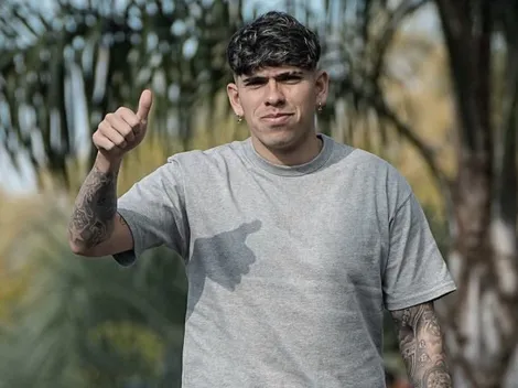 Carlos Palacios vuelve a entrenar y los hinchas reaccionan a su físico