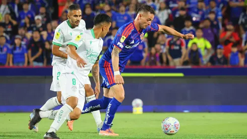 Octavio Rivero estará un largo tiempo alejado de las canchas.