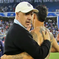 Remezón en la UC: Juan Tagle deja la presidencia después de 10 años