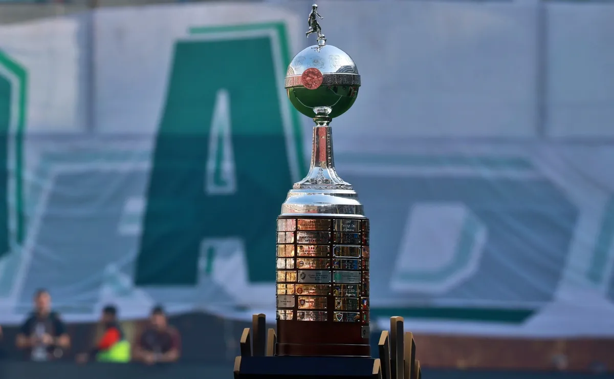 Finalistas de Libertadores se enfrentan en la B