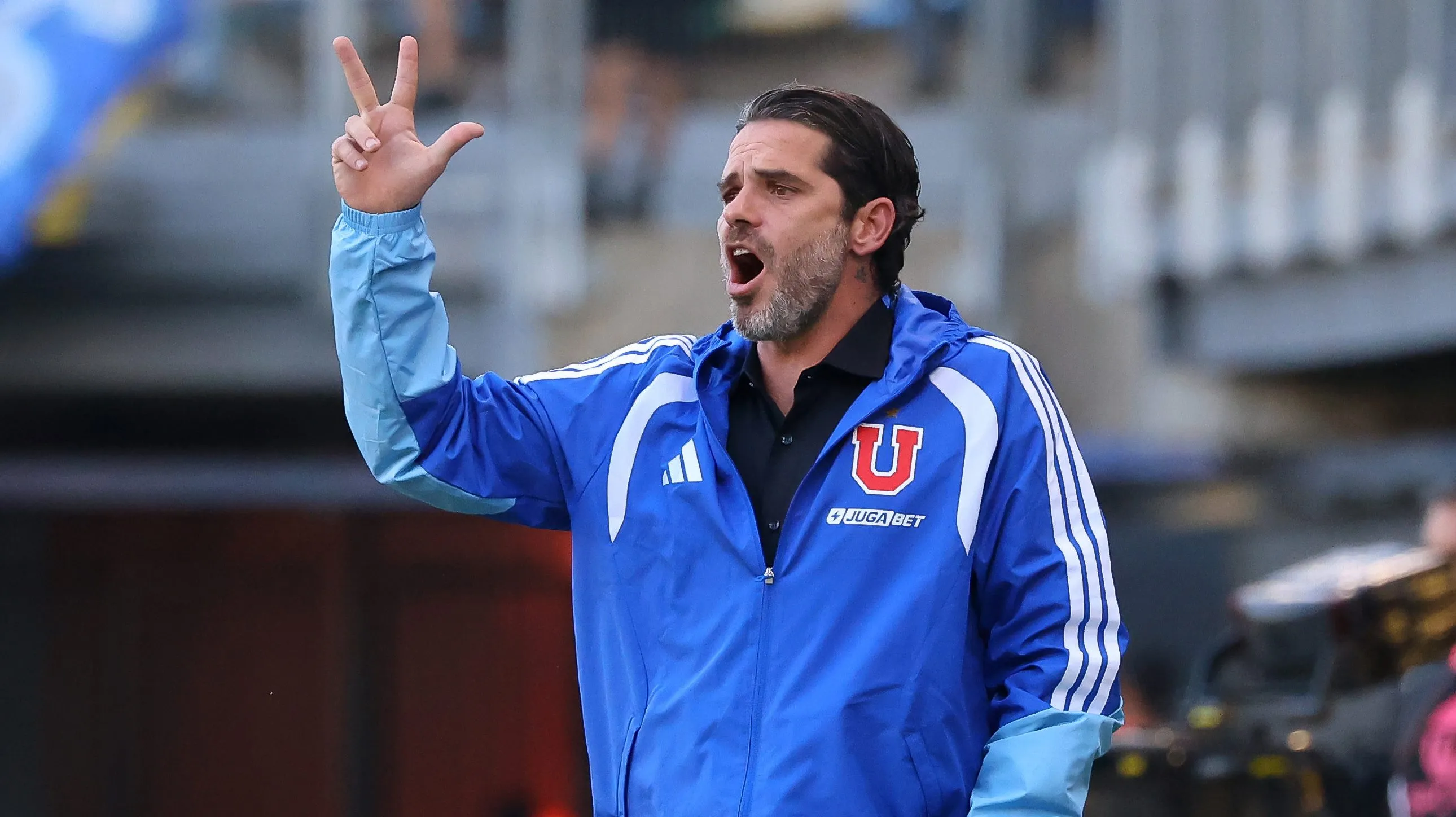 Fernando Gago lleva tres partidos al mando de U. de Chile.