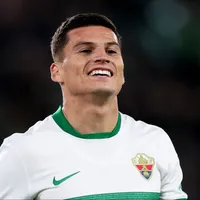 Cepeda anota su primer gol y salva al Elche y condena a Sevilla