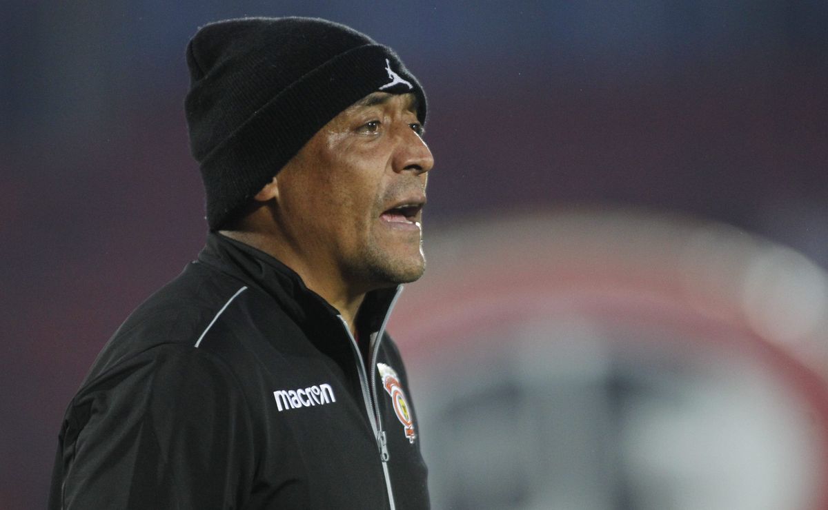 Deportes Linares cambia de dueño y asoma el regreso de Kalule Meléndez como entrenador