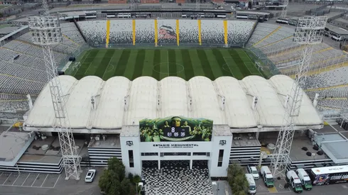 Los plazos para conocer el nuevo nombre del estadio de Colo Colo y plazos de construcción.