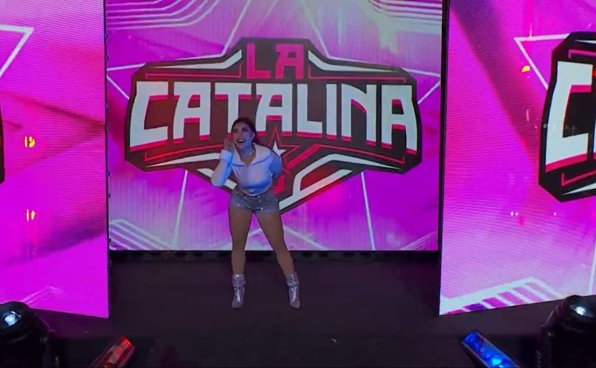 ¡Es oficial! La Catalina remece la lucha libre en México: Debuta en AAA y “vuelve” a la WWE￼￼￼