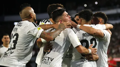 Colo Colo celebró sin jugar y ahora puede alejarse en el liderato de la Liga de Primera.