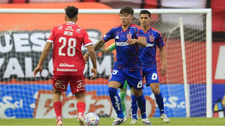 La U se aleja de la cima en el torneo.