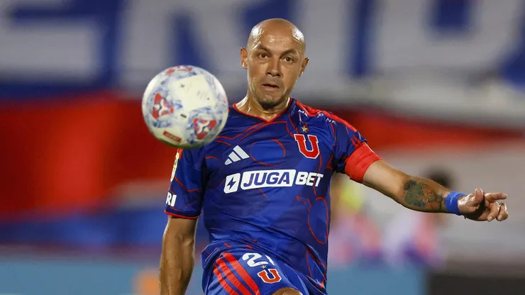 Marcelo Díaz terminó muy molesto con la derrota azul ante los Diablos Rojos.