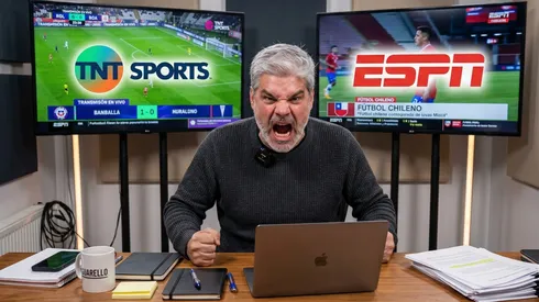 Juan Cristóbal Guarello se quejó por los comentaristas que fueron futbolistas.