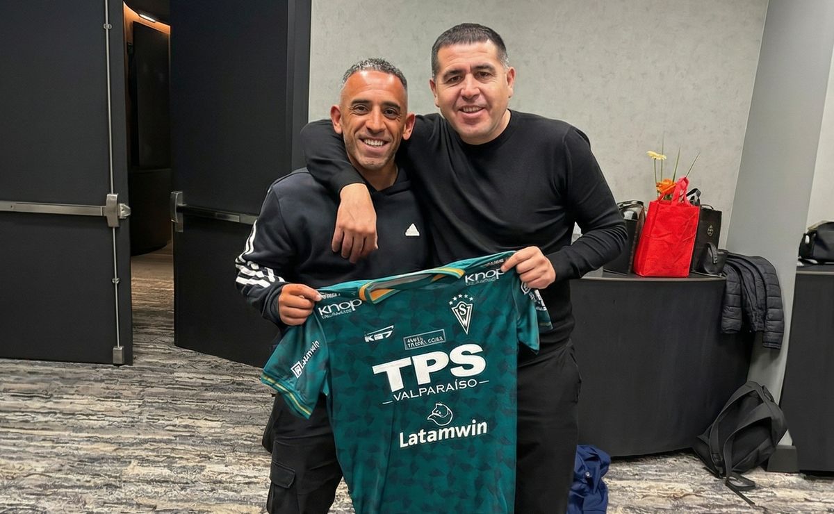 Jorge Luna dedica el triunfo de Wanderers a Riquelme y les deja tarea a los campeones de la Libertadores: “Eso ya pasó”