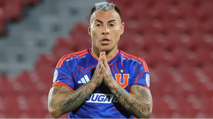 Eduardo Vargas le da más problemas a la U.