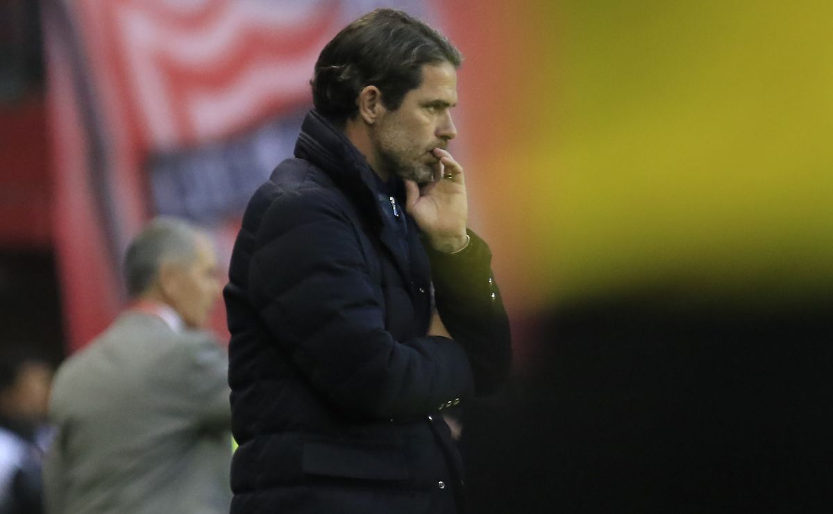 La osada crítica que complica a Fernando Gago en la U: “Volvió al modelo Paqui”