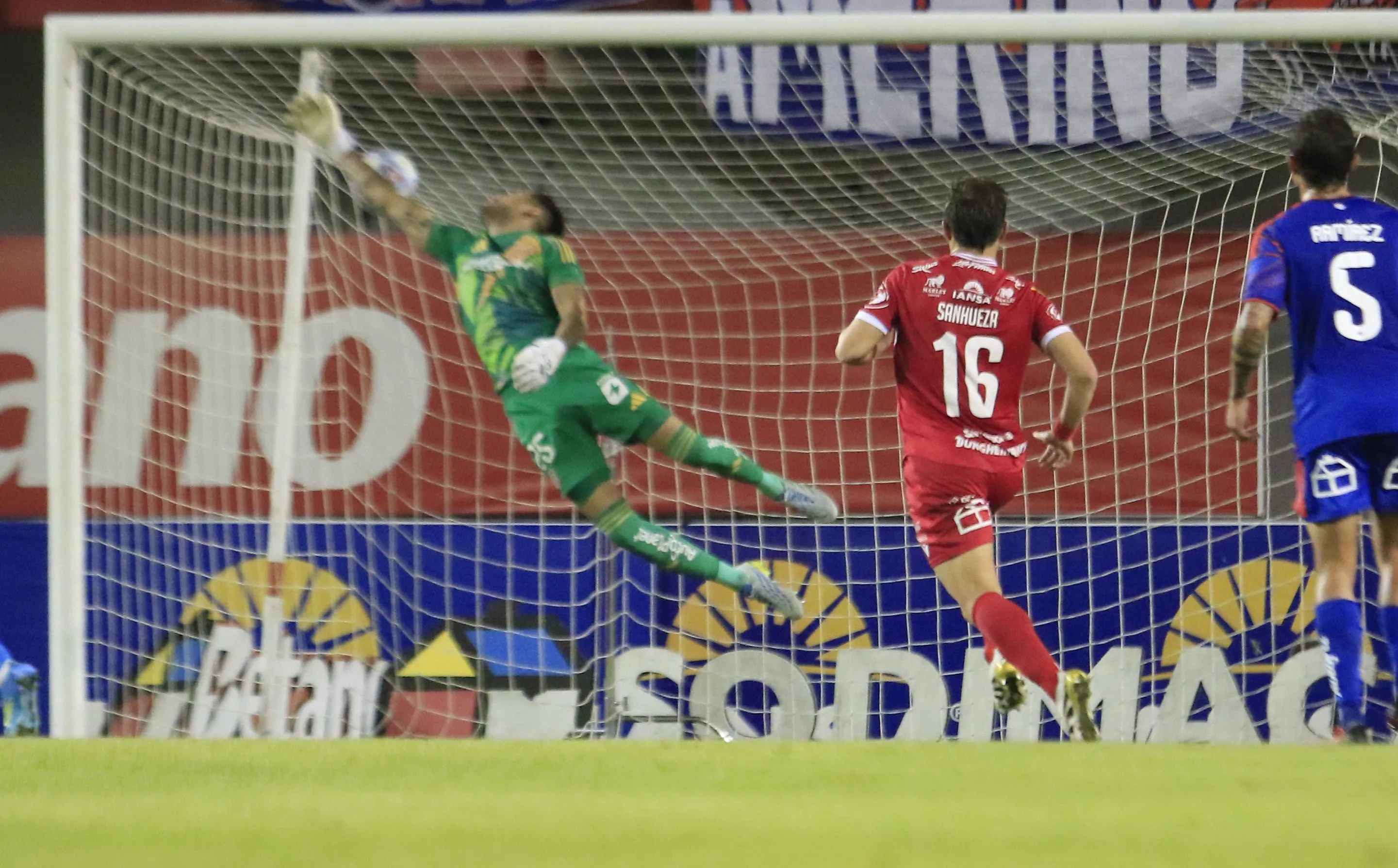 Castellón no pudo sacar el gol de Ñublense