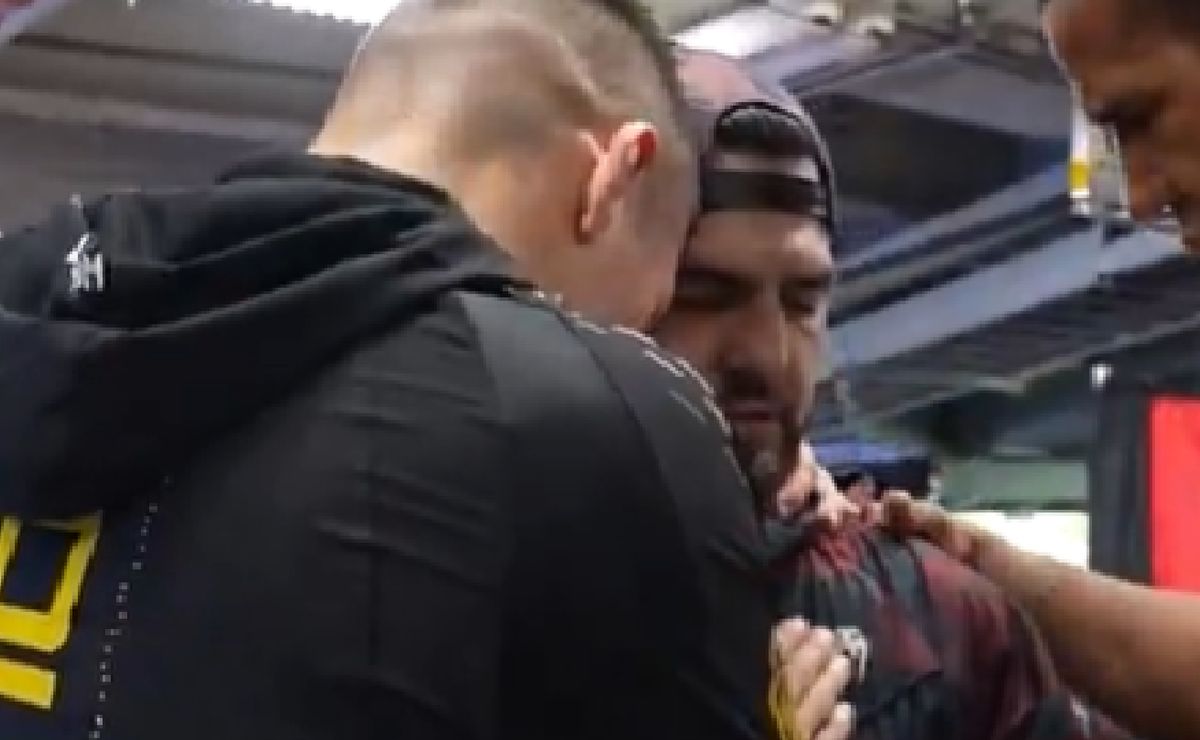 El emotivo momento entre Vicente Luque y Kelvin Gastelum tras su combate en el UFC 327