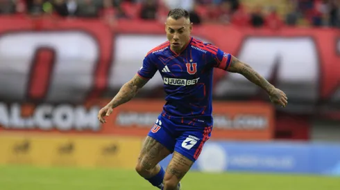 Eduardo Vargas se retiró lesionado ante Ñublense.