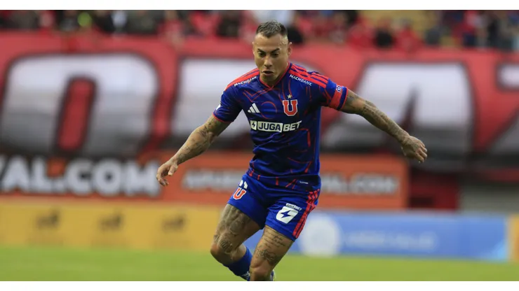 Eduardo Vargas se retiró lesionado ante Ñublense.
