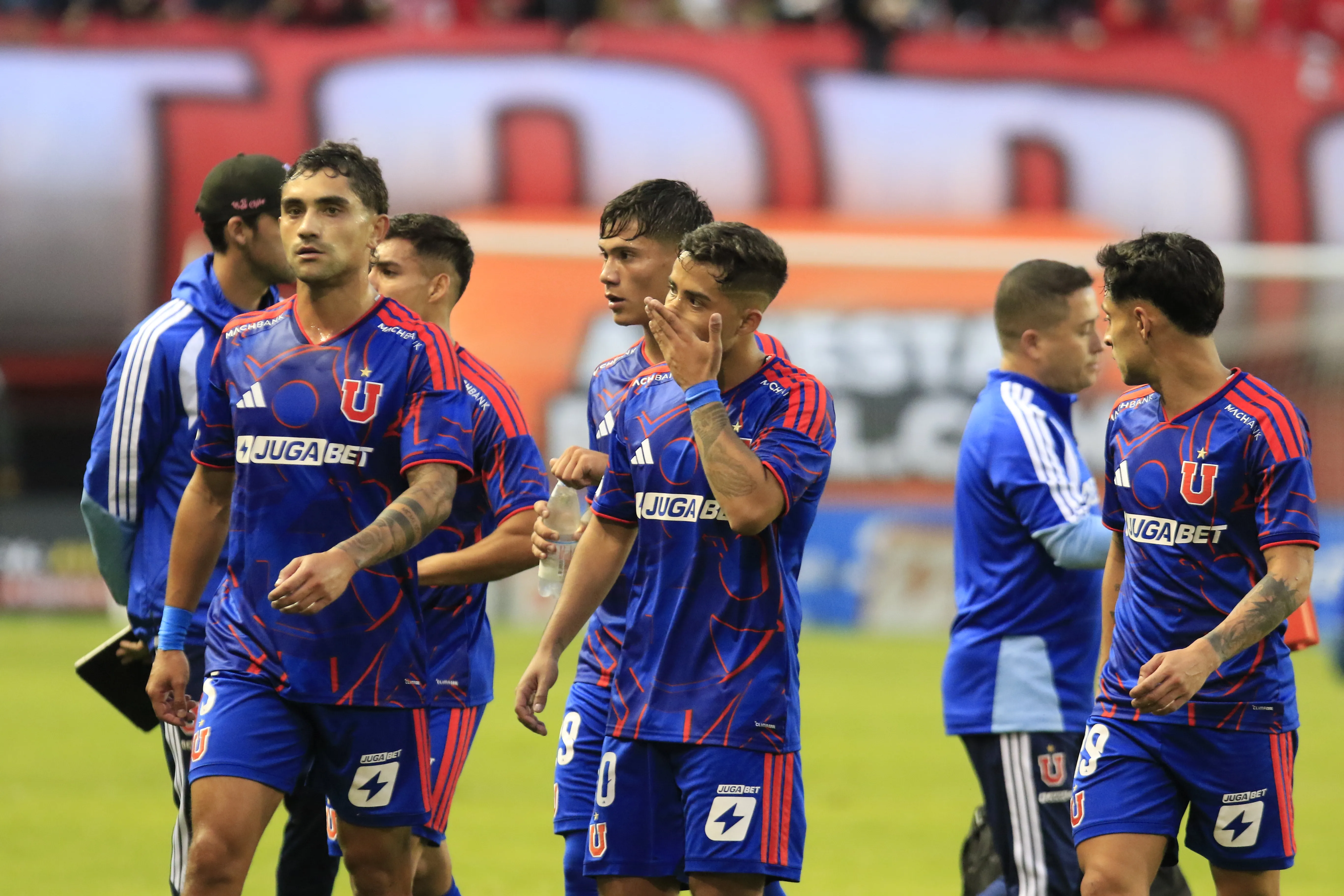Los jugadores de la U no fueron denunciados por los reclamos ante Ñublense. Foto: Jose Robles/Photosport