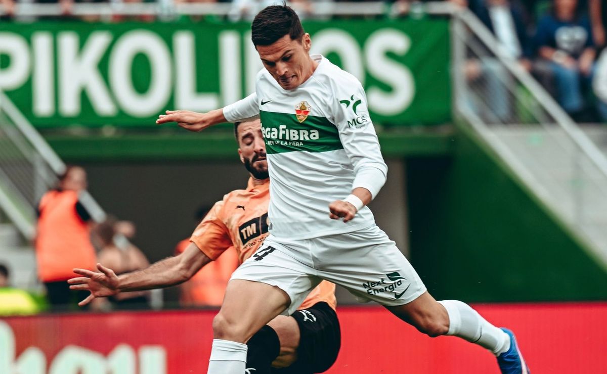 Lucas Cepeda pone mesura tras su primer gol con Elche: “No he logrado nada”