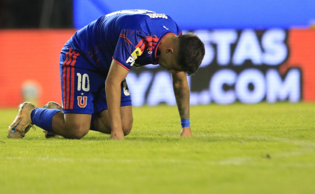 Caamaño le raya la cancha a Lucas Assadi en U de Chile: “Difícil ser titular con ese rendimiento”