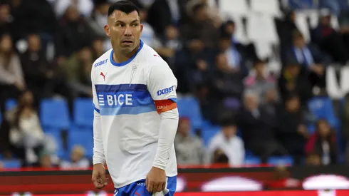 Gary Medel jugó un mal partido con la UC ante Boca.