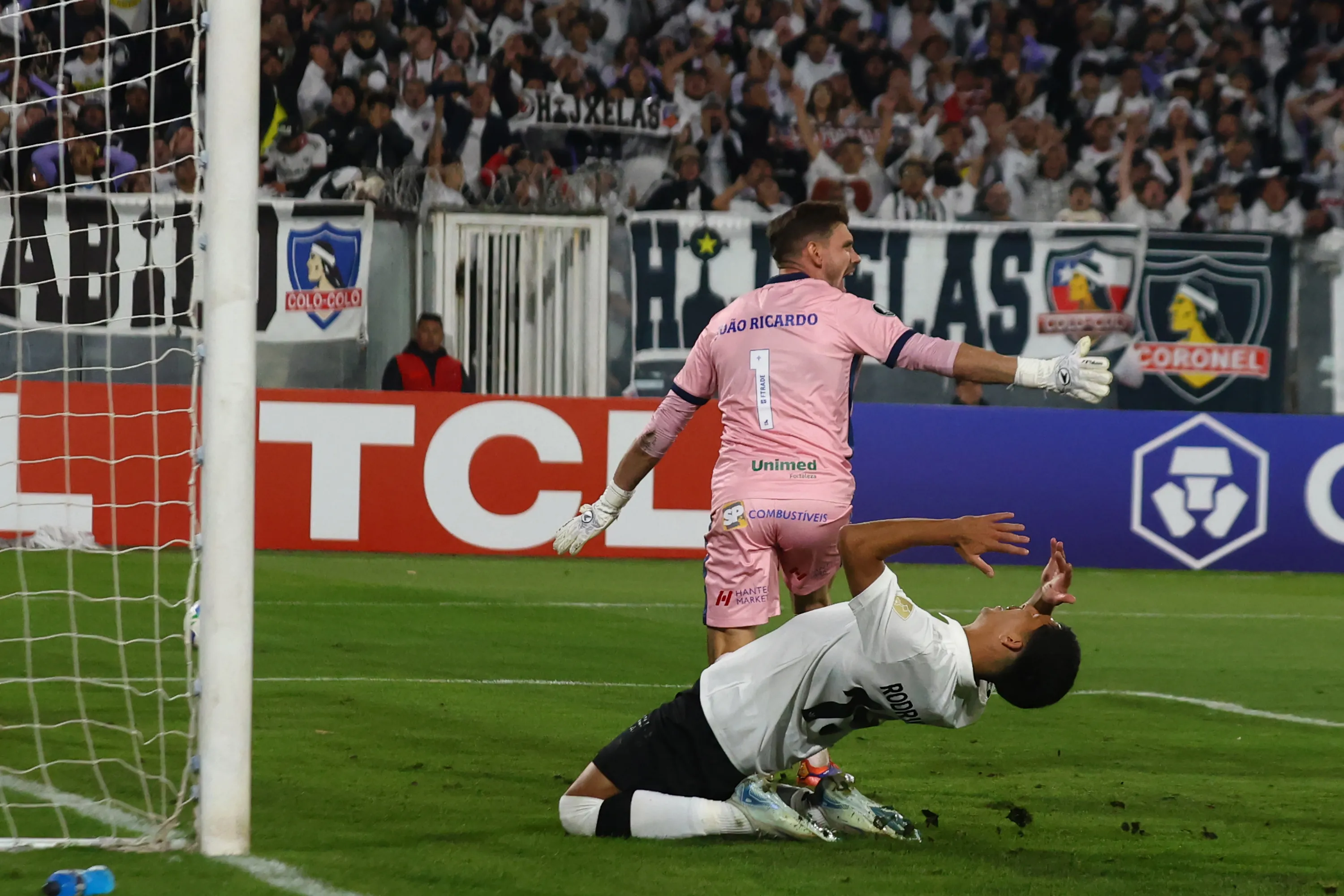 Salomón Rodríguez no vio ni una en Colo Colo | Getty Images