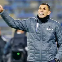 Hubo escupitajos: Poyet contó la "fea" razón por la que dejó la UC