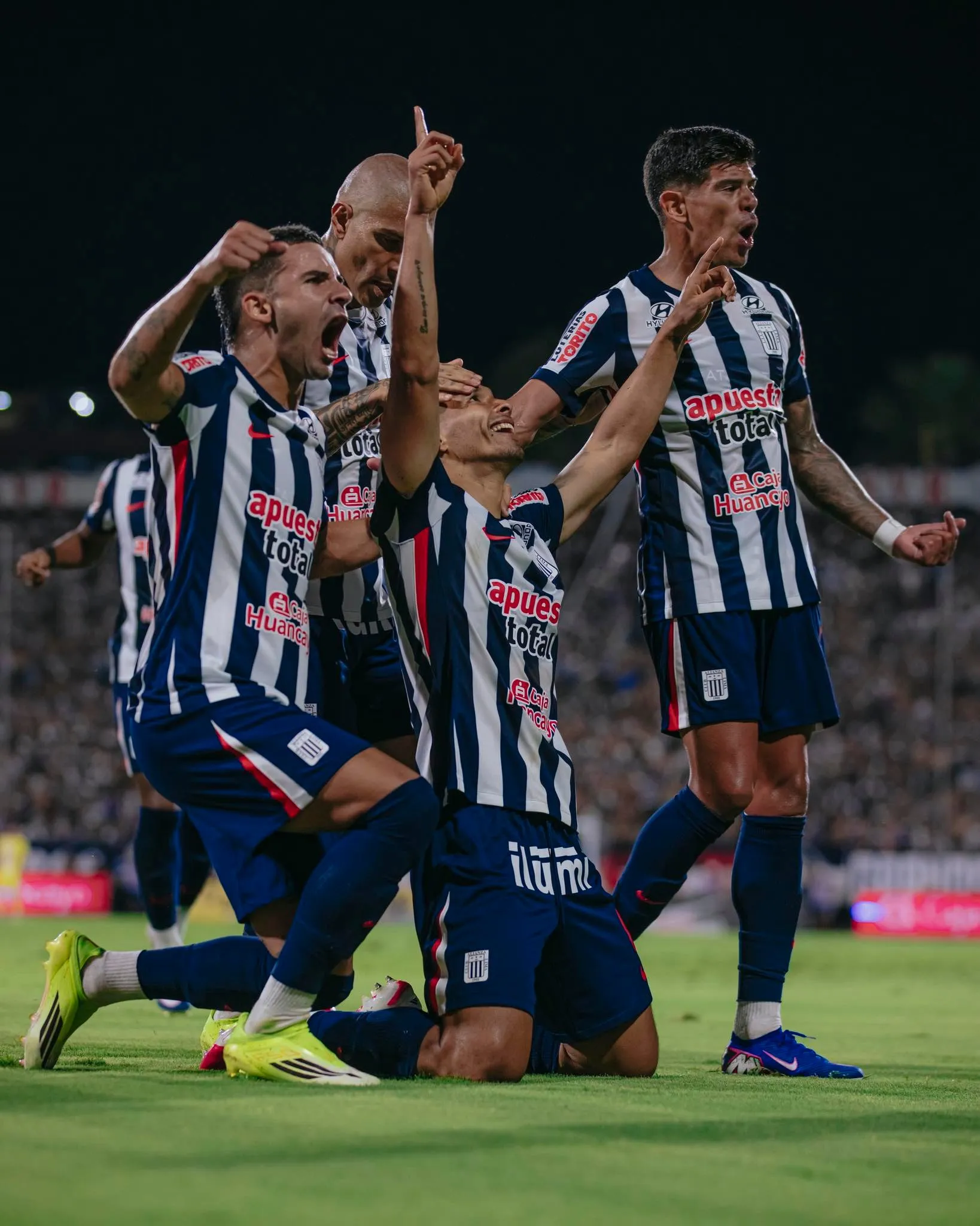 Esteban Pavez fue fundamental para que Alianza Lima llegue a la cima del fútbol peruano. Foto: Alianza Lima.
