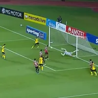 Video: Rabello se pierde el gol más insólito de la Sudamericana