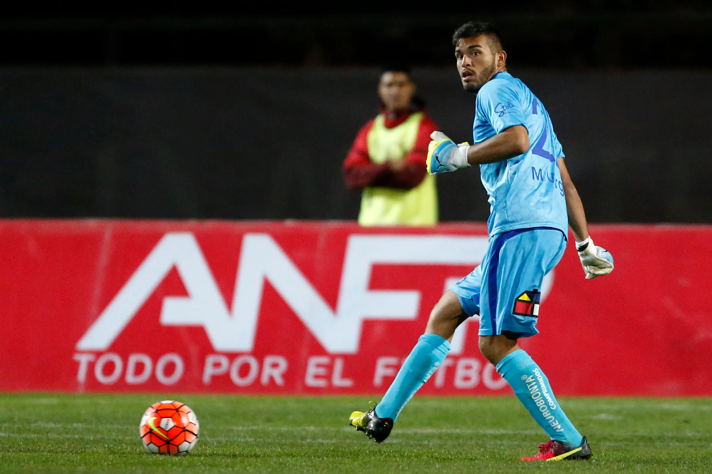 Miguel Vargas debutó en la UC en julio de 2016 por la Copa Chile ante Santiago Morning. (Andres Pina/Photosport).