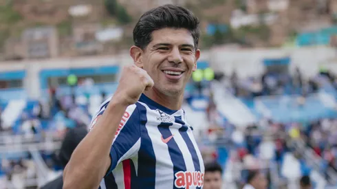 Pavez figura en Perú: asistencia y portada de Líbero.