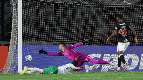 El golazo que marcó el triunfo de Audax.