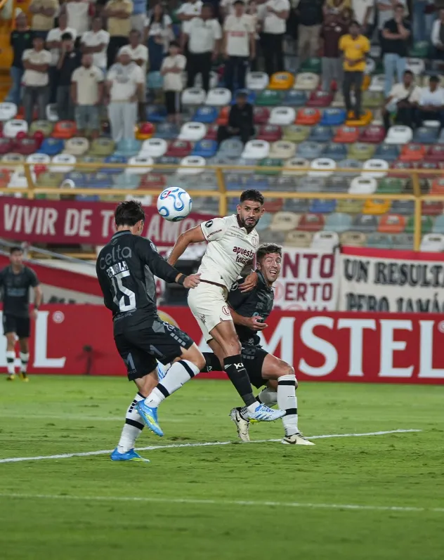 Di Benedetto fue espectador de lujo al gol de Cristián Zavala. (Foto: Coquimbo Unido).