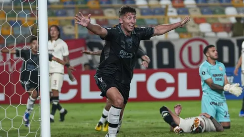 Nicolás Johansen celebra su gol ante Universitario.