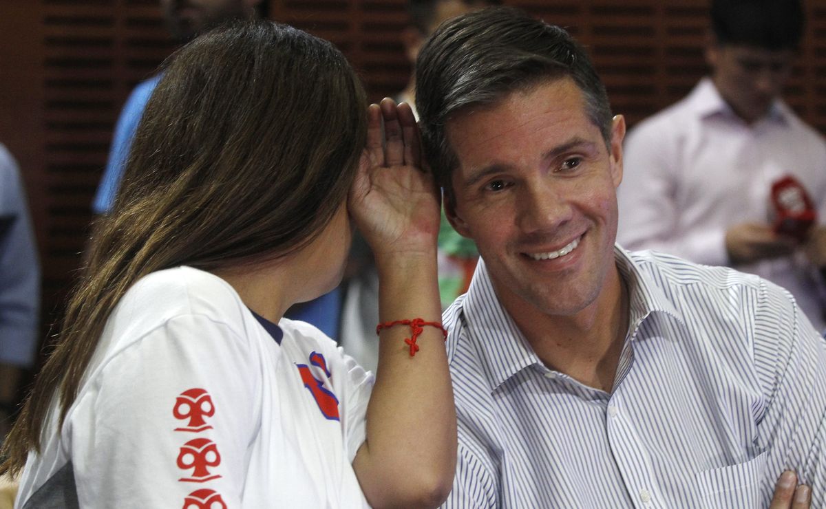 Sale a la luz silenciosa reunión de la U de Chile con Roberto Tobar: Everton muestra preocupación